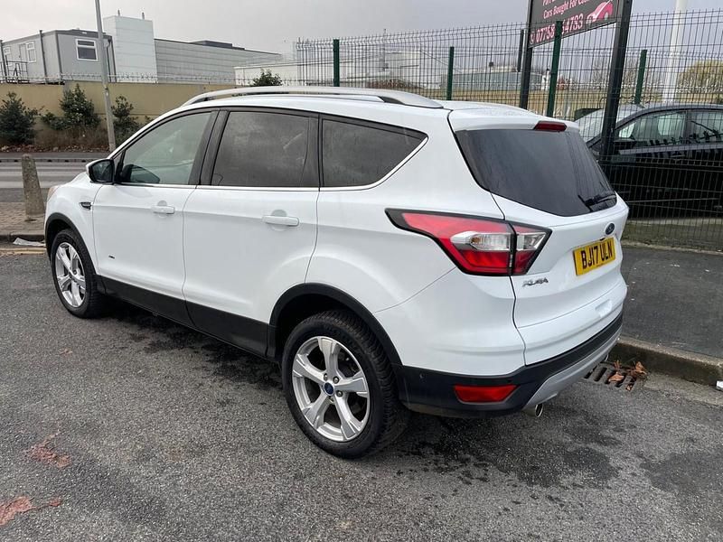 Used Ford Kuga Titanium 180 HP (132 kW) 2017 White SUV