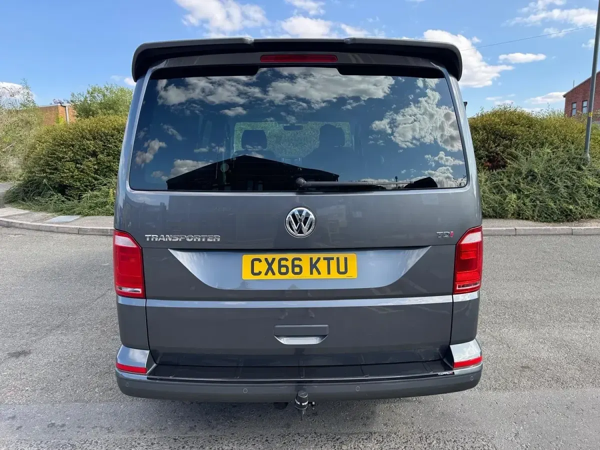 Used VW T6 Highline 150 HP (110 kW) 2016 Grey Van