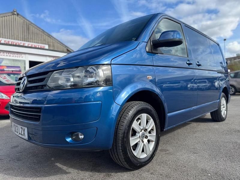 Begagnad VW Transporter Highline 140 HK (102 kW) 2013 Blå Van