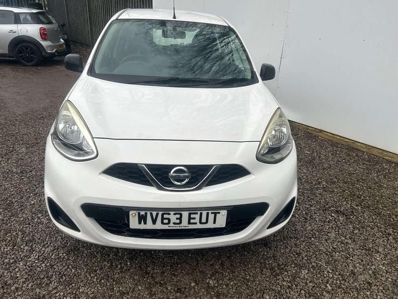 Begagnad Nissan Micra Visia 2013 Vit Halvkombi