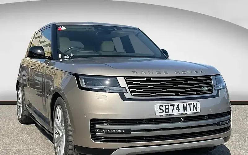 Used Land Rover Range Rover HSE 460 HP (338 kW) 2025 SUV