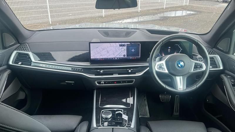 Używany BMW X5 M Sport 482 KM (354 kW) 2024 Szary SUV