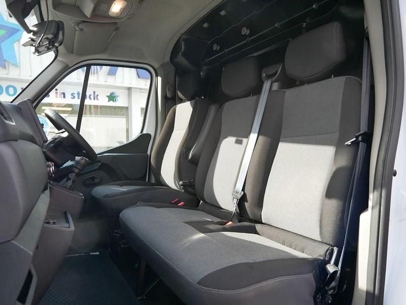 Usado Renault Master Business 135 HP (99 kW) 2021 Branco Monovolume