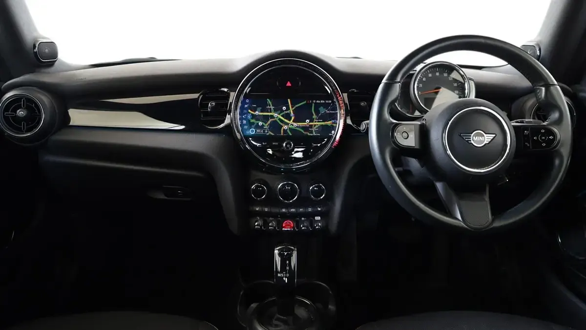 Used Mini Cooper Classic 134 HP (98 kW) 2022 Blue Hatchback