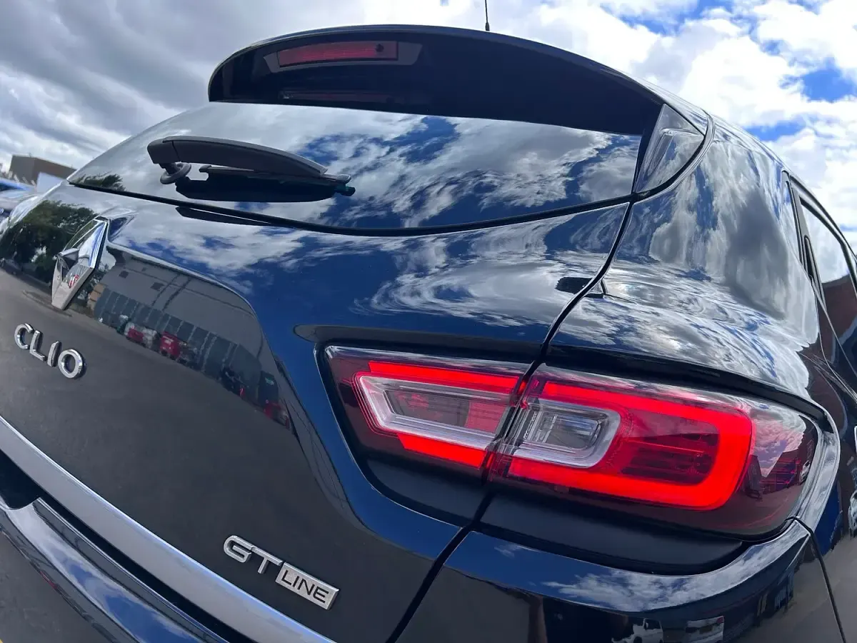 Used Renault Clio GT-Line 90 HP (66 kW) 2019 Black Hatchback