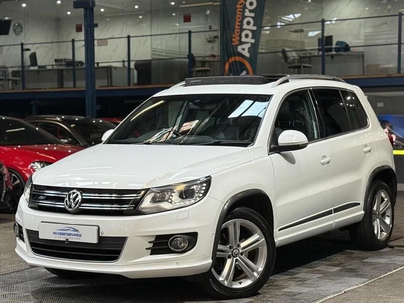 White Used 2015 VW Tiguan R-line Edition SUV | £9,895 (Fair price) - Image 1/4