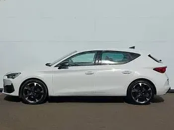 Used Cupra Leon 150 HP (110 kW) 2024 White Hatchback