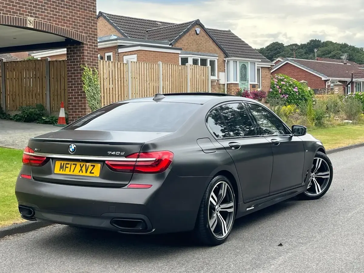 Used BMW 740 M Sport 320 HP (235 kW) 2017 Brown Sedan