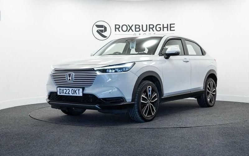 Used Honda HR-V Elegance 131 HP (96 kW) 2022 White SUV