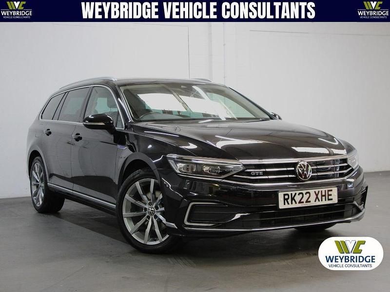 Black Used 2022 VW Passat Advance Estate | £19,995 (A bit pricey) - Image 1/4