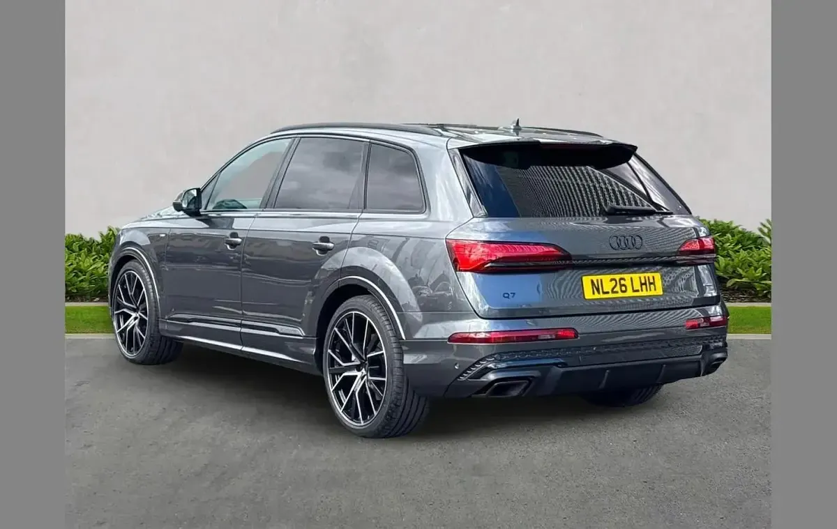 Used Audi Q7 Black Edition 281 HP (206 kW) 2026 Grey SUV