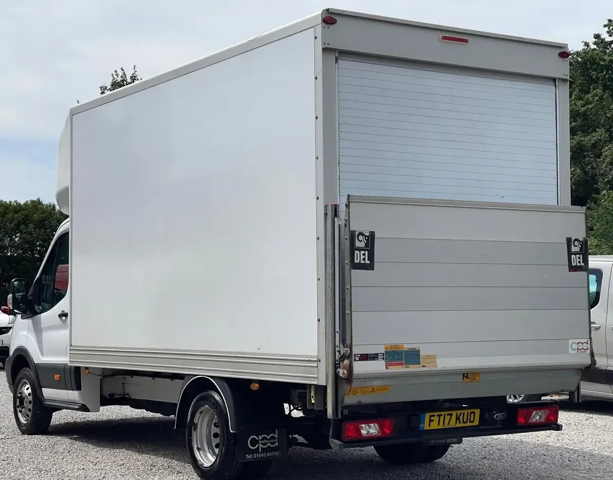 Used Ford Transit 125 HP (91 kW) 2017 White Cabriolet