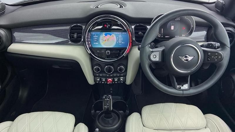 Usado Mini Cooper S Exclusive 178 HP (130 kW) 2023 Branco Citadino