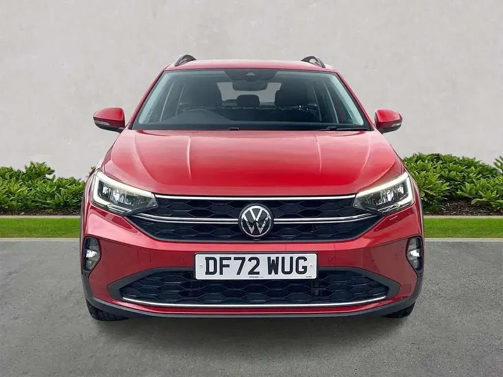 Used VW Taigo Life 110 HP (80 kW) 2023 Red SUV