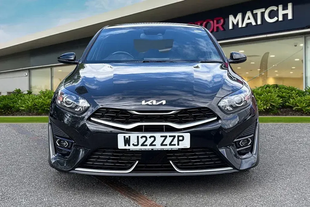 Usado Kia Ceed GT-Line 2022 Negro Utilitario