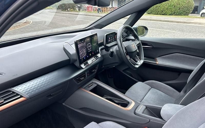 Used Cupra Born e-Boost 169 kW (230 HP) 2024 Hatchback