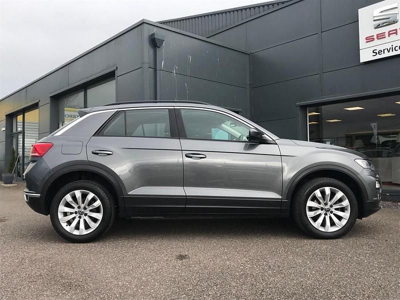 Used VW T-Roc SE 150 HP (110 kW) 2020 Grey SUV