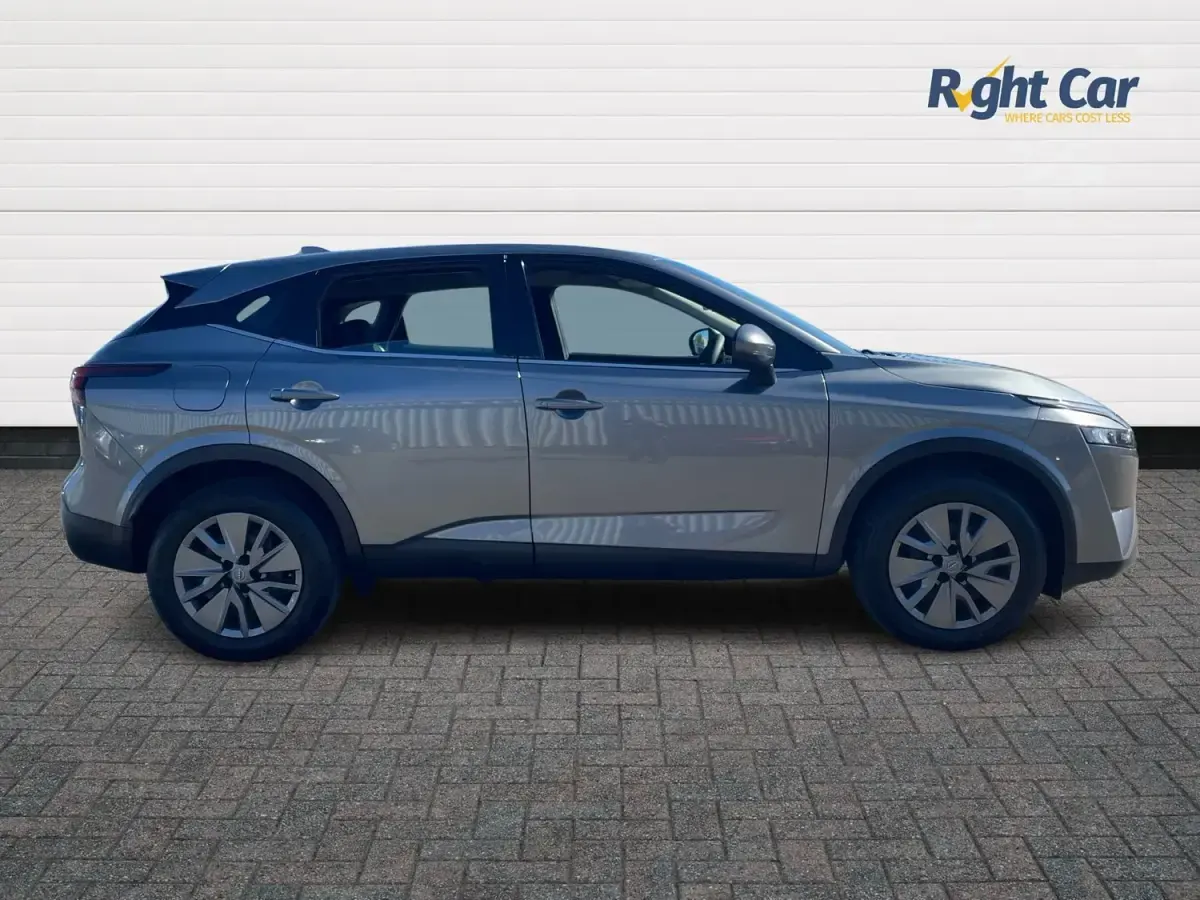 Usado Nissan Qashqai Visia 2022 Gris SUV