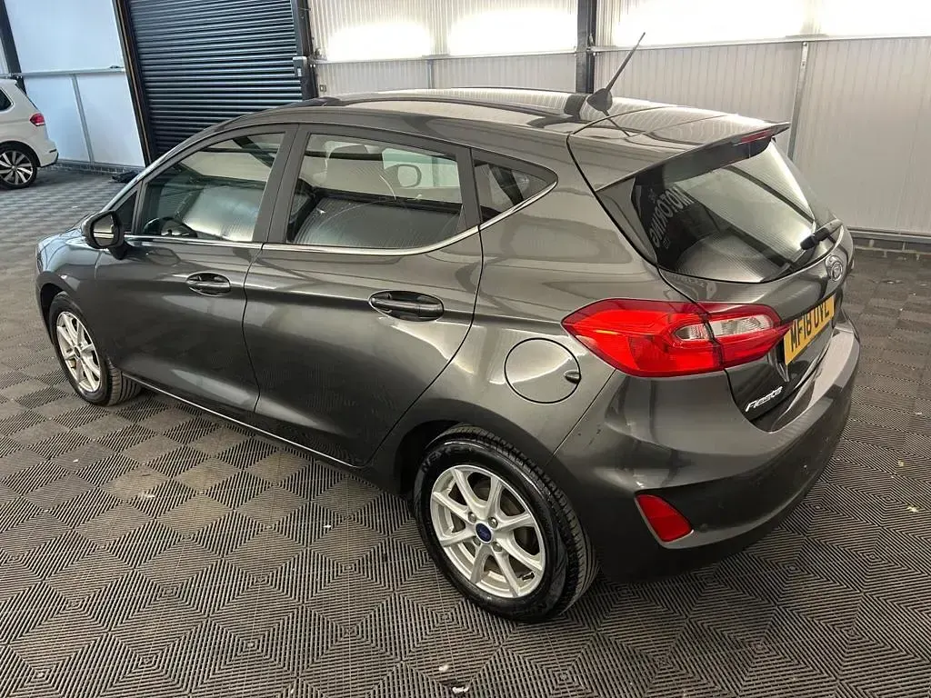 Used Ford Fiesta Zetec 2018 Grey Hatchback