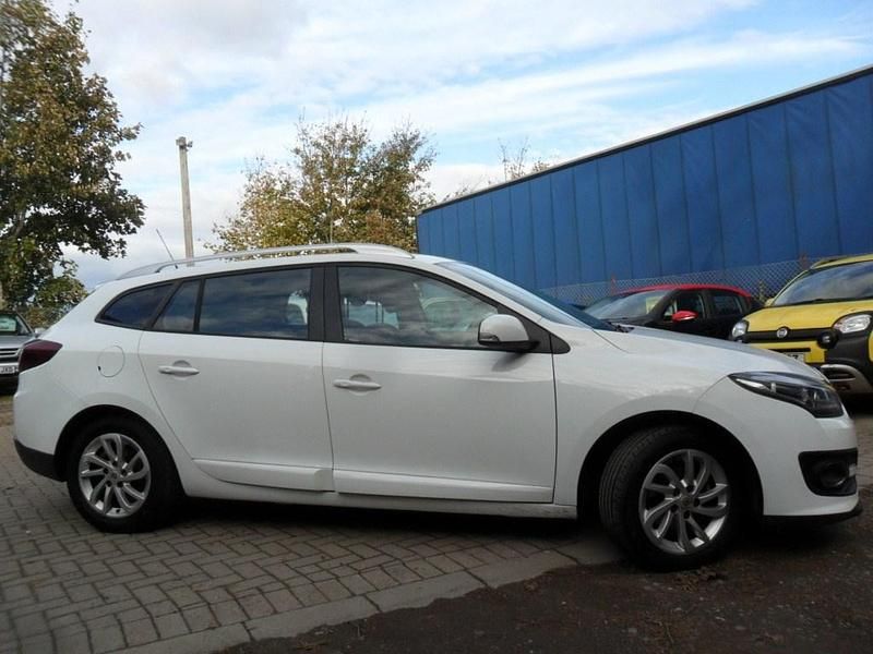 Used Renault Mégane GrandTour Expression+ 110 HP (80 kW) 2014 White Estate