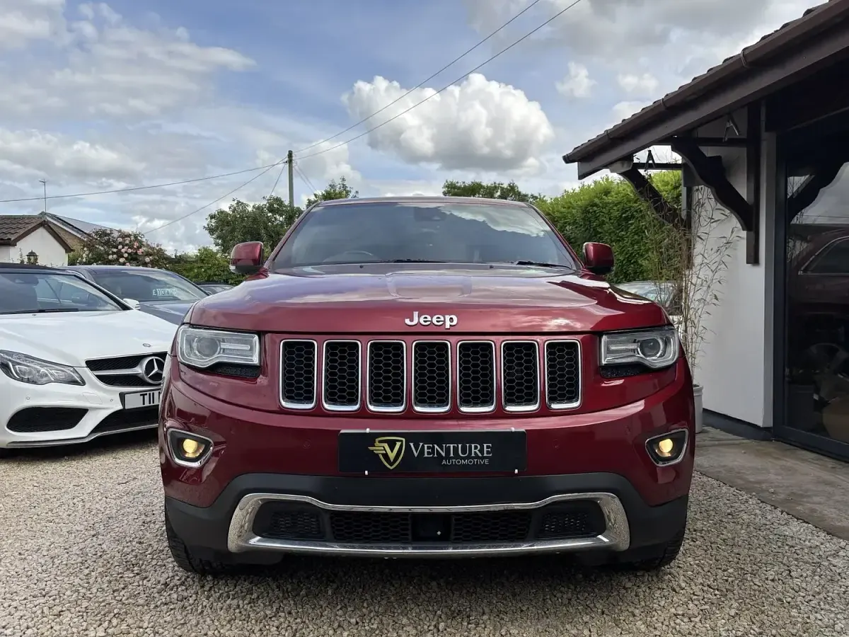 Used Jeep Grand Cherokee Overland 243 HP (178 kW) 2016 Red SUV