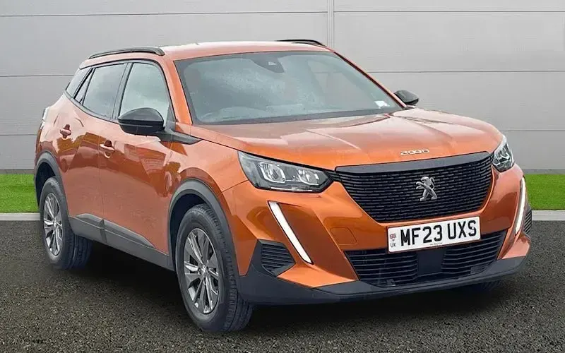 Second-hand Peugeot 2008 Active+ 101 CP (74 kW) 2023 Portocaliu SUV