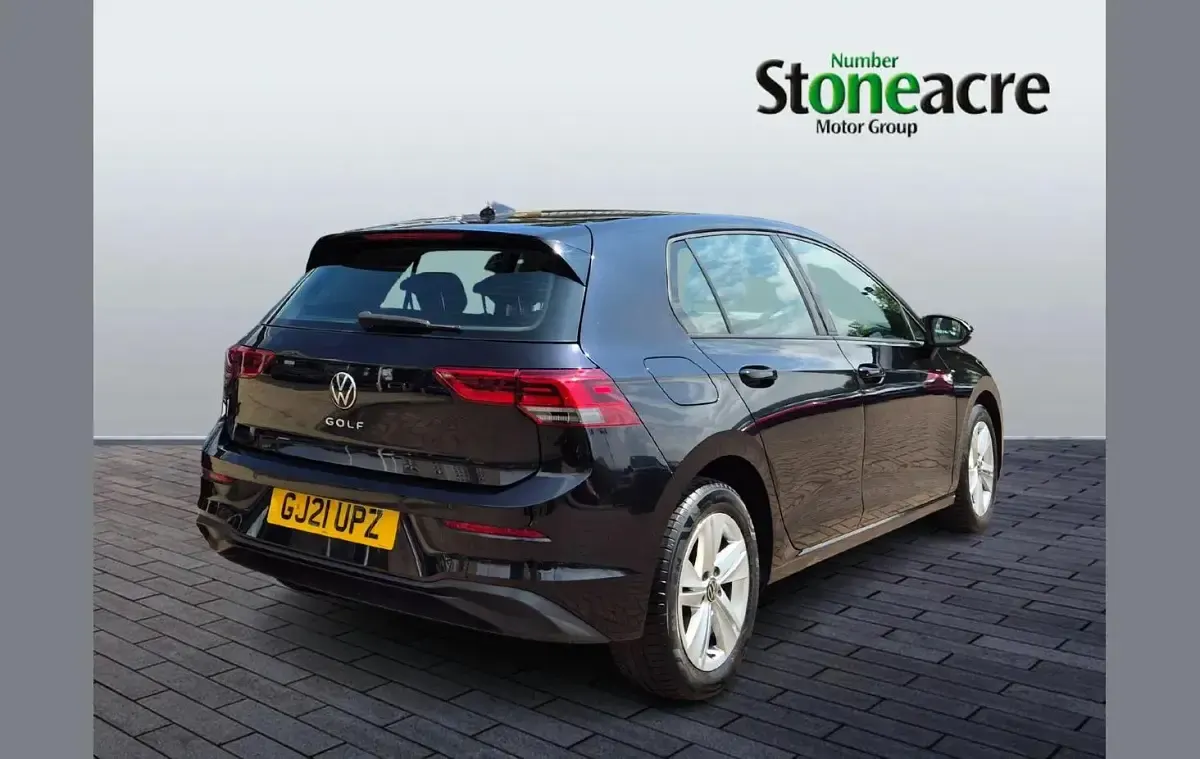 Used VW Golf VIII Life 128 HP (94 kW) 2021 Black Hatchback