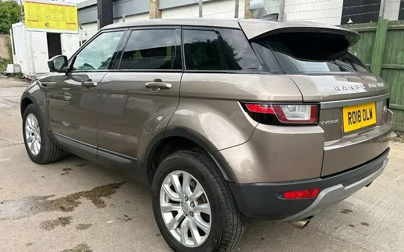 Used Land Rover Range Rover evoque SE 180 HP (132 kW) 2018 Hatchback