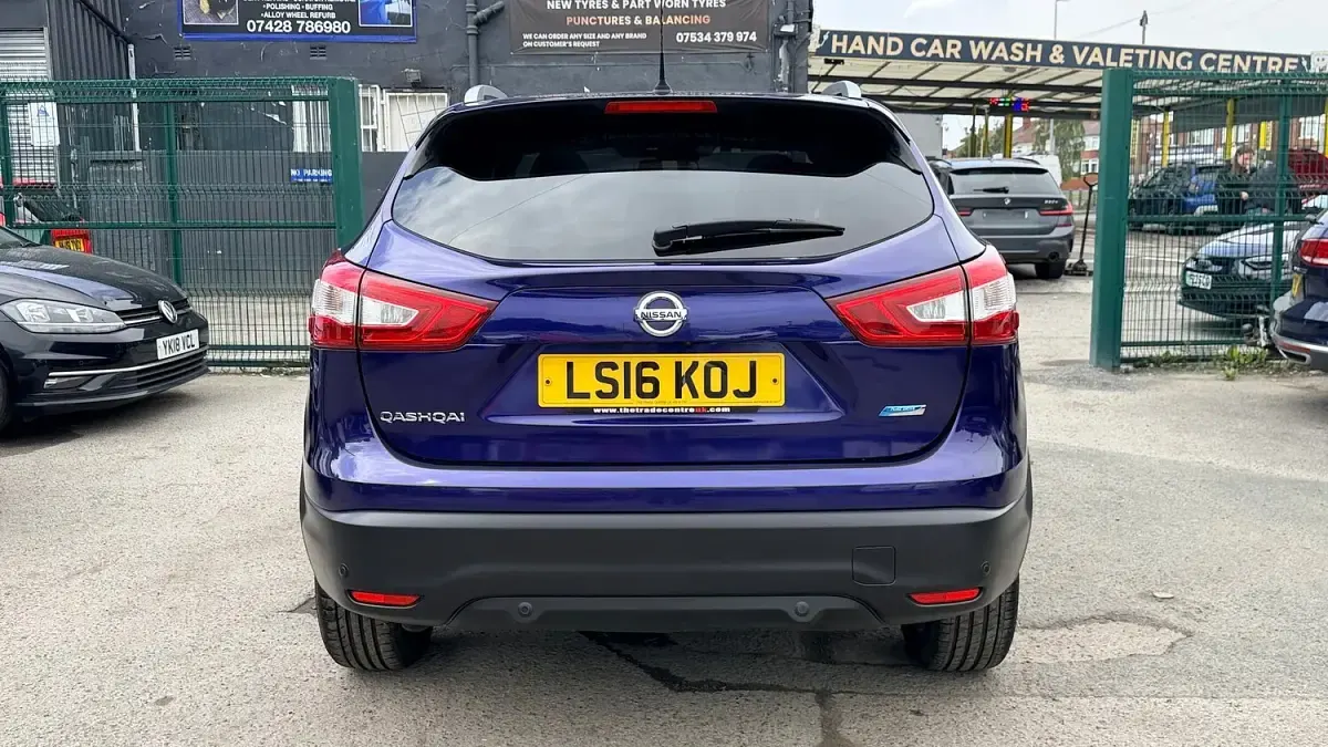 Used Nissan Qashqai Tekna 110 HP (80 kW) 2016 Blue SUV