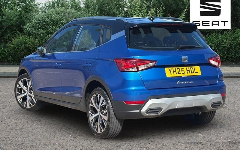 Used Seat Arona Xperience Lux 116 HP (85 kW) 2025 Blue SUV