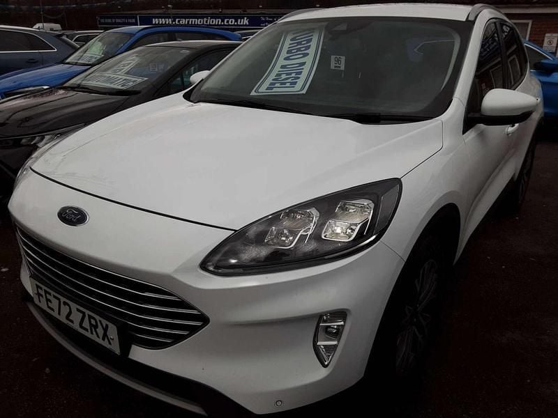 Used Ford Kuga Titanium 150 HP (110 kW) 2022 White SUV