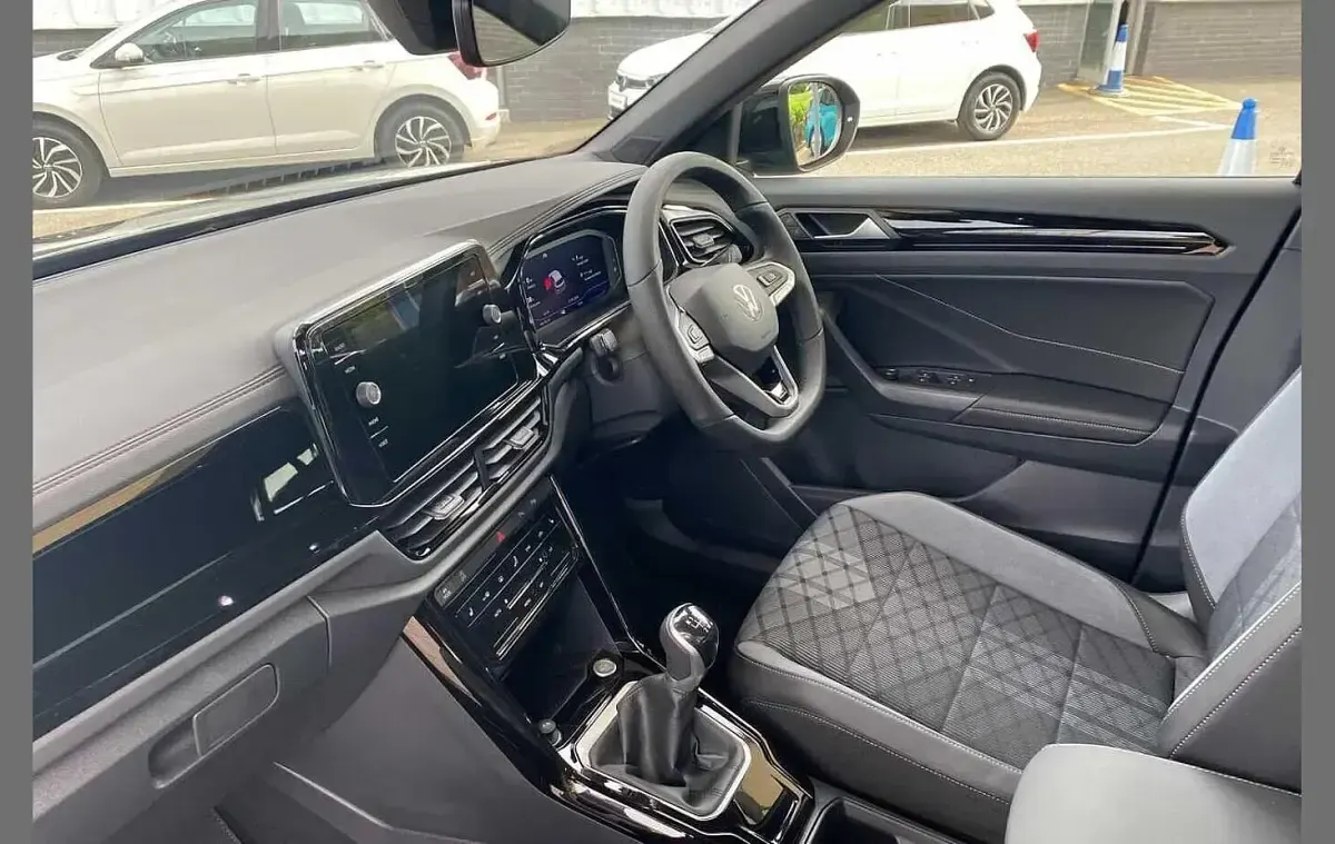 New VW T-Roc Black Edition 147 HP (108 kW) 2026 Grey SUV