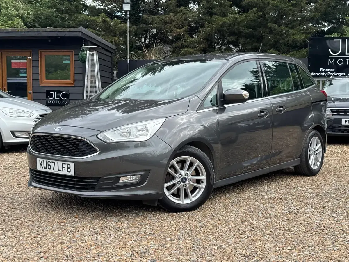 Used Ford Grand C-Max Zetec 125 HP (91 kW) 2017 Grey MPV
