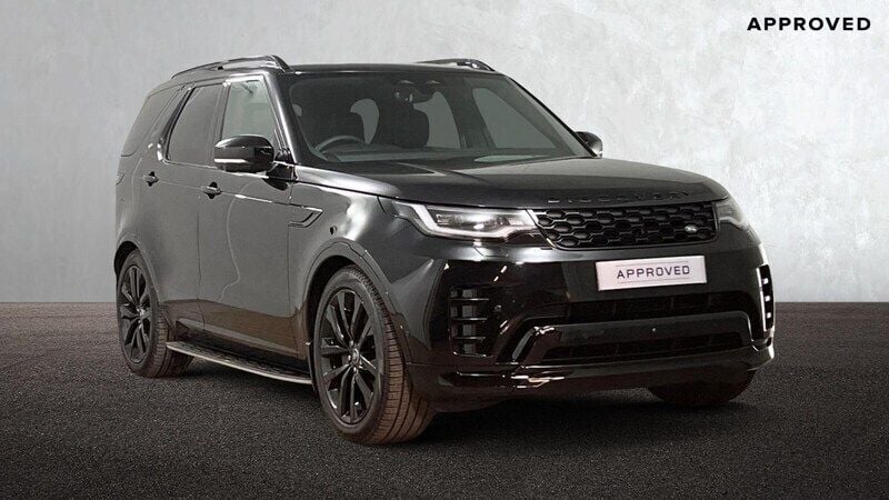 Black Used 2024 Land Rover Discovery 5 SE Dynamic SUV | £59,500 (Fair price) - Image 1/4