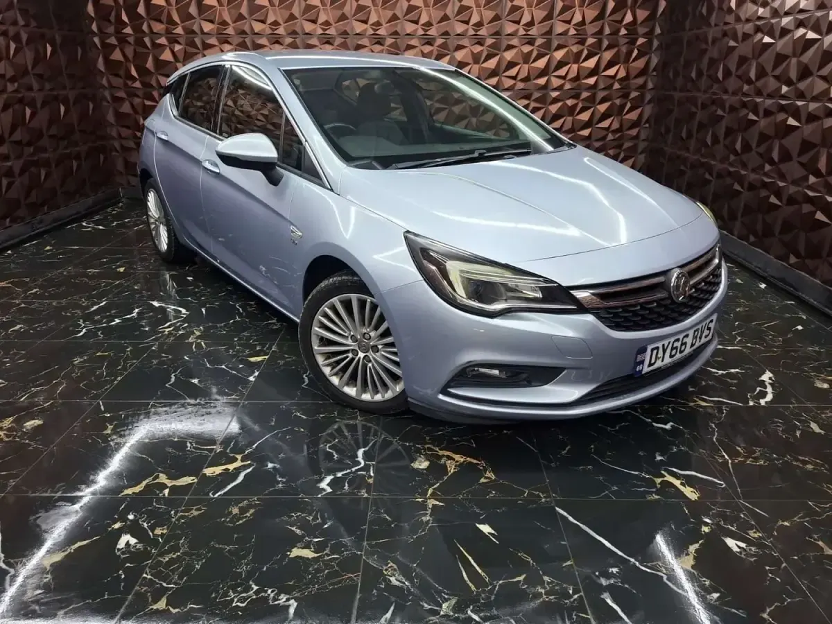 Used Vauxhall Astra Elite 2016 Silver Hatchback