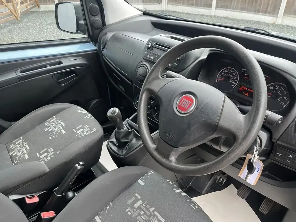 Usado Fiat Qubo Active 2011 Azul Monovolume