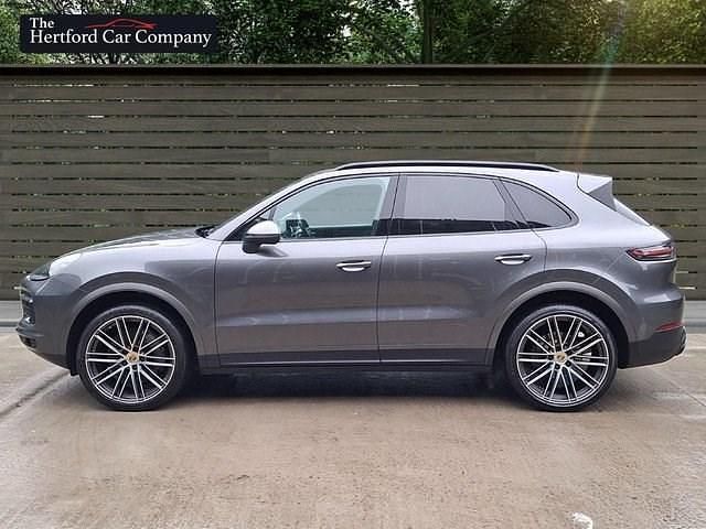 Used Porsche Cayenne 440 HP (323 kW) 2020 SUV