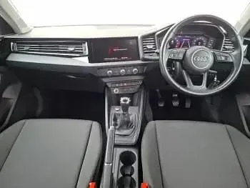 Used Audi A1 Design 95 HP (69 kW) 2021 White SUV