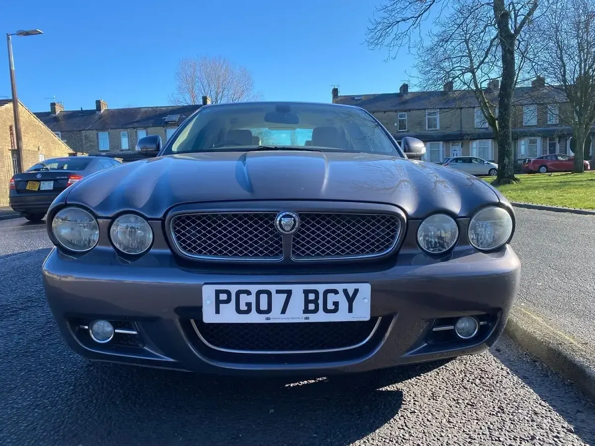 Used Jaguar XJ Executive 238 HP (175 kW) 2007 Grey Sedan