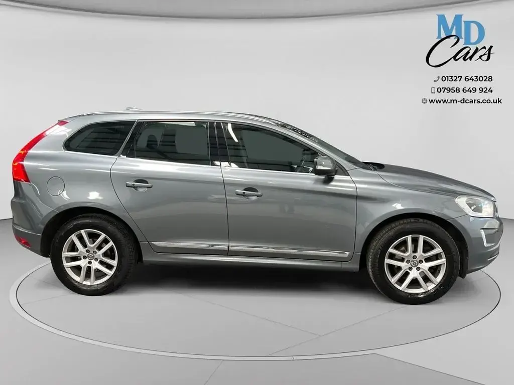 Used Volvo XC60 SE Lux 220 HP (161 kW) 2016 Grey SUV