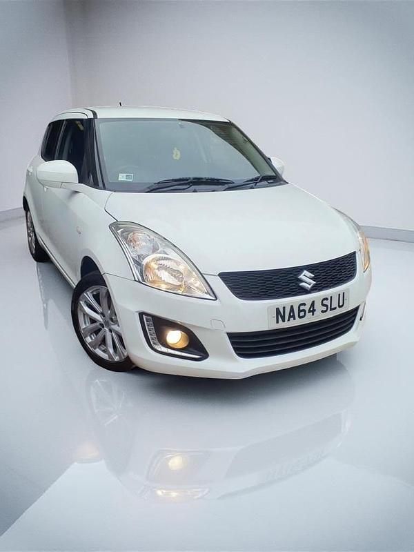 White Used 2015 Suzuki Swift SZ3 Hatchback | £3,995 (Good price) - Image 1/4