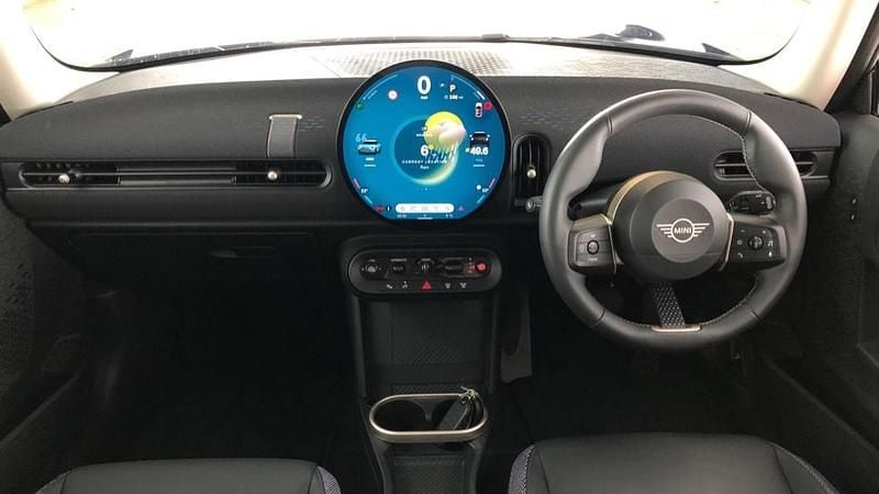 Usado Mini Cooper Hatch 154 CV (113 kW) 2024 Negro Utilitario