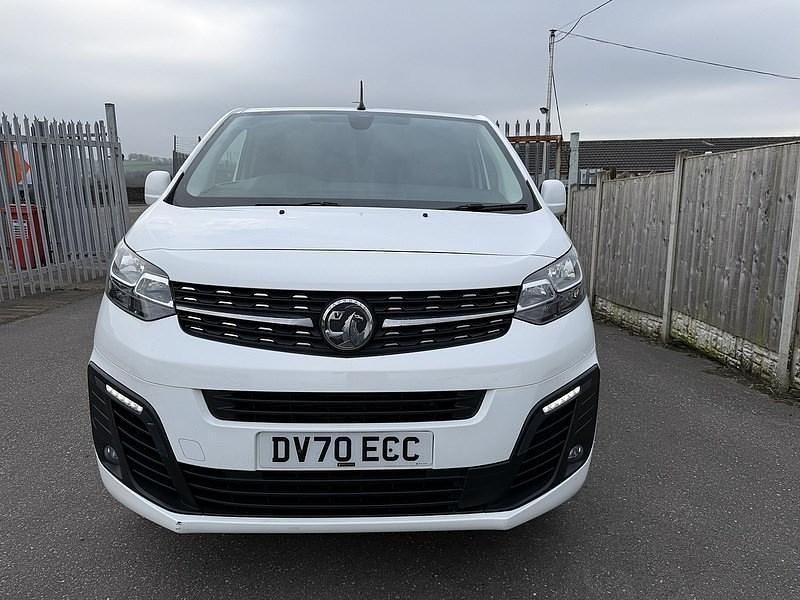 Used Vauxhall Vivaro Sportive 100 HP (73 kW) 2020 White MPV
