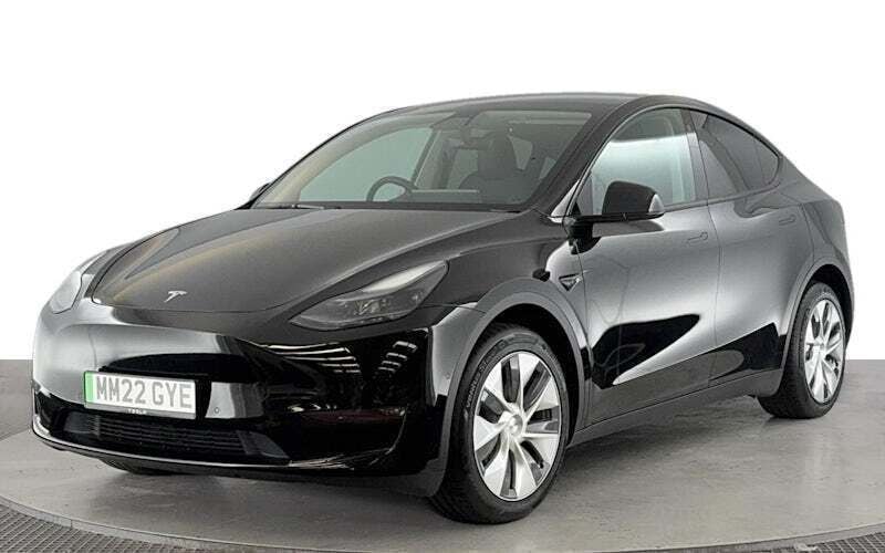 Black Used 2022 Tesla Model Y Long Range SUV | £24,520 (Super price) - Image 1/4