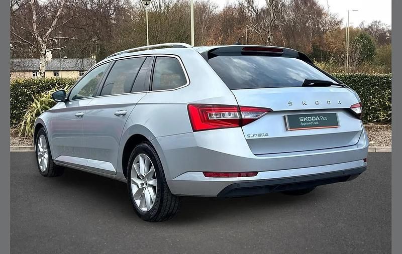 Used Skoda Superb SE Technology 147 HP (108 kW) 2023 Brilliant silver metallic Estate