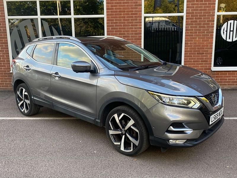 Grey Used 2019 Nissan Qashqai Tekna SUV | £10,400 (Fair price) - Image 1/4