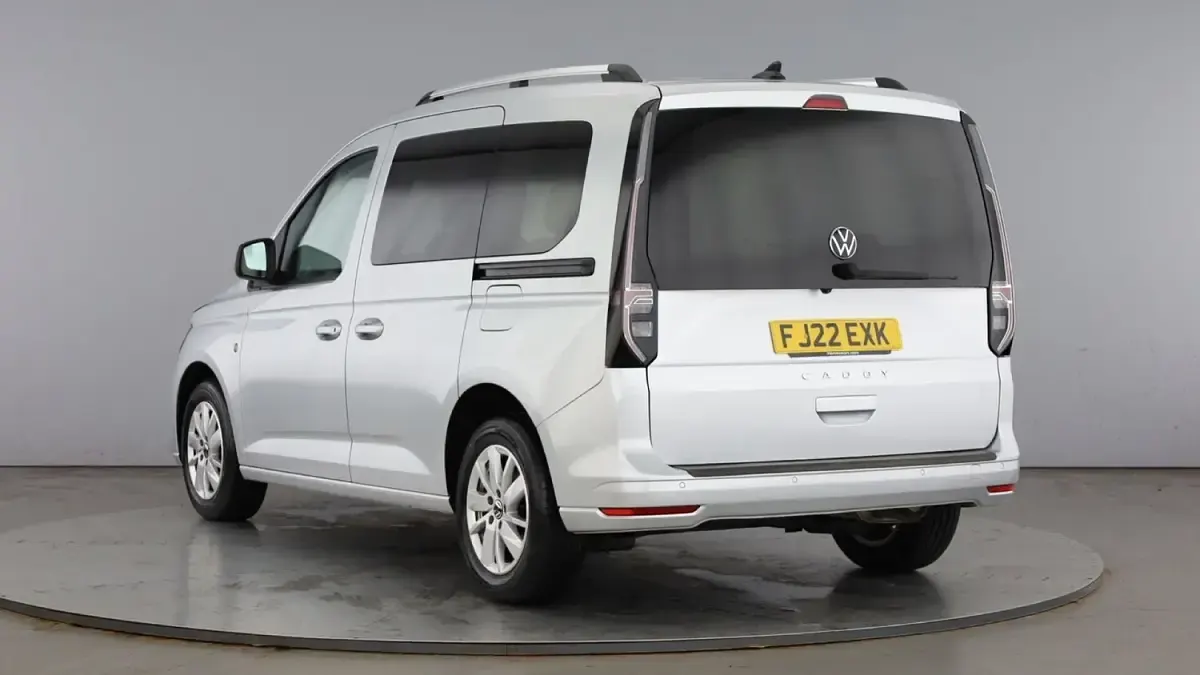 Used VW Caddy Life 112 HP (82 kW) 2022 Silver MPV