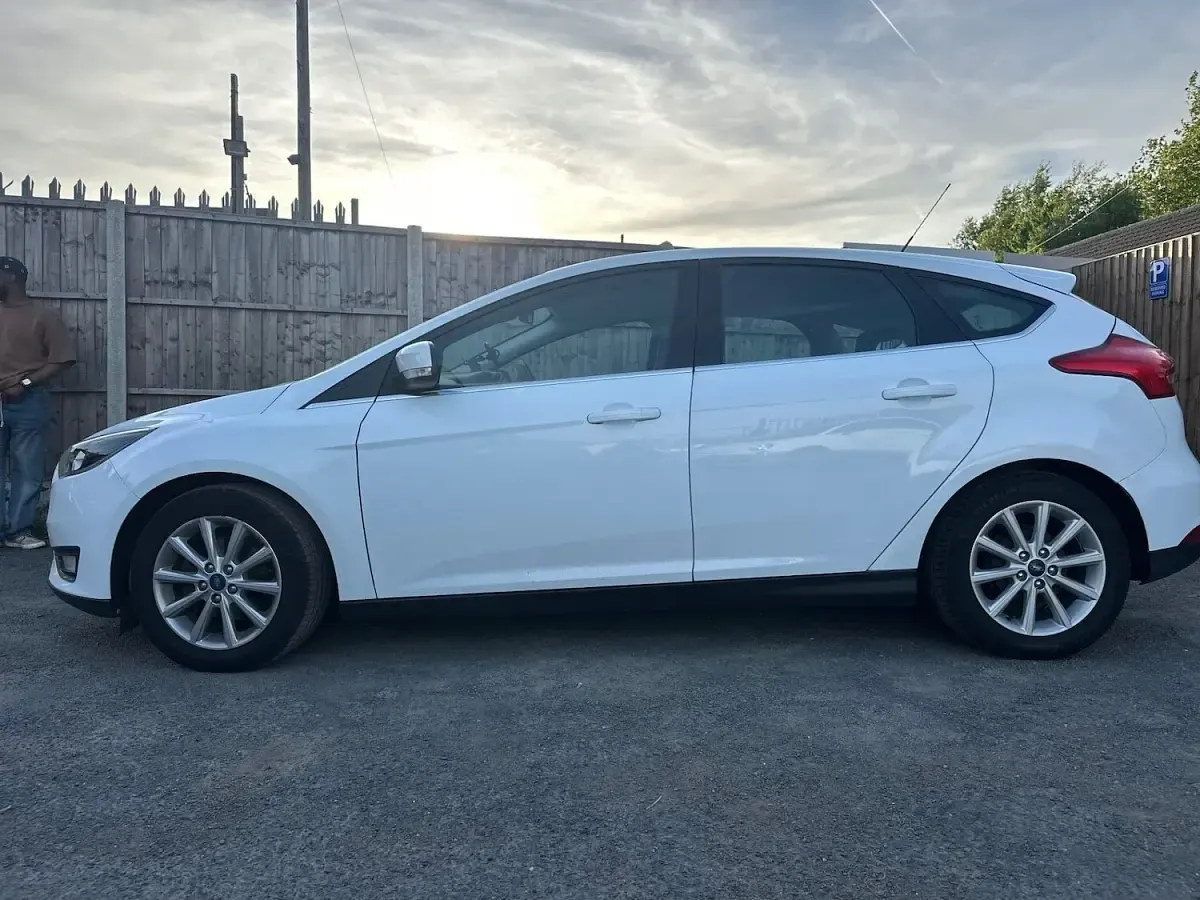 Used Ford Focus Titanium 2016 White Hatchback