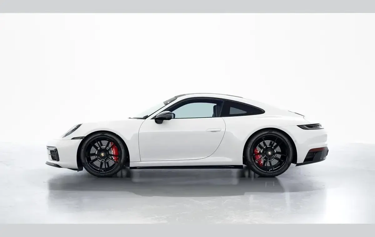 Used Porsche 911 472 HP (347 kW) 2024 White Coupe