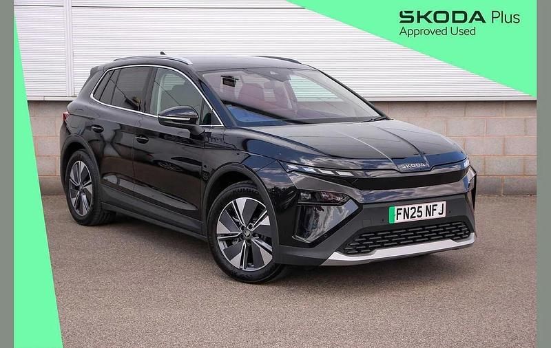 Black magic pearl effect Used 2025 Skoda Elroq SUV | £31,105 (Good price) - Image 1/4